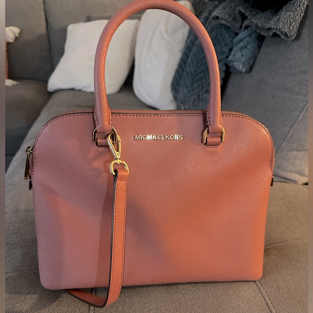 Michael Kors hand bag